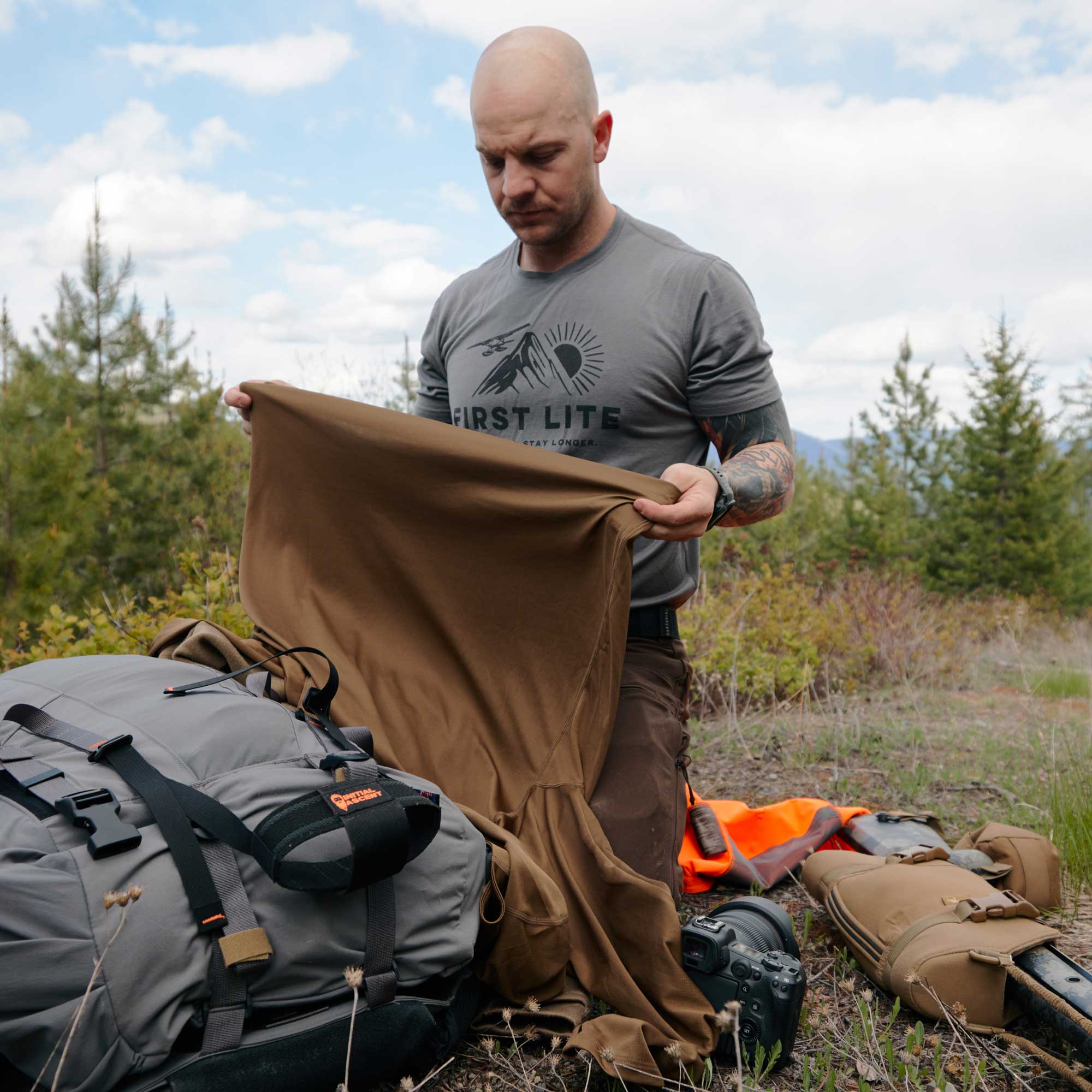 cdn_shop_files_mens-aerowool-tech-tee-at-first-lite_global_field1