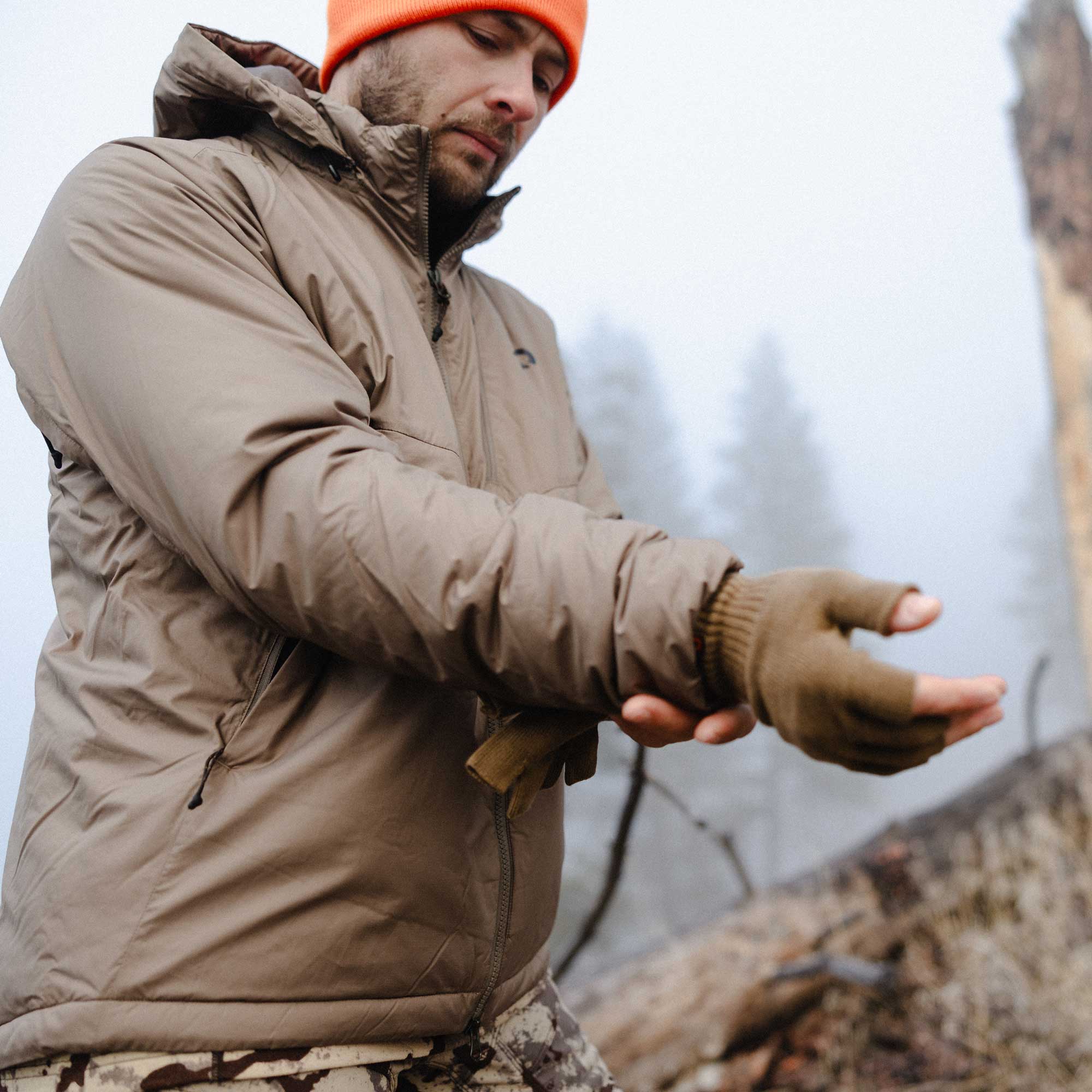 cdn_shop_files_mens-north-range-jacket_global_field4