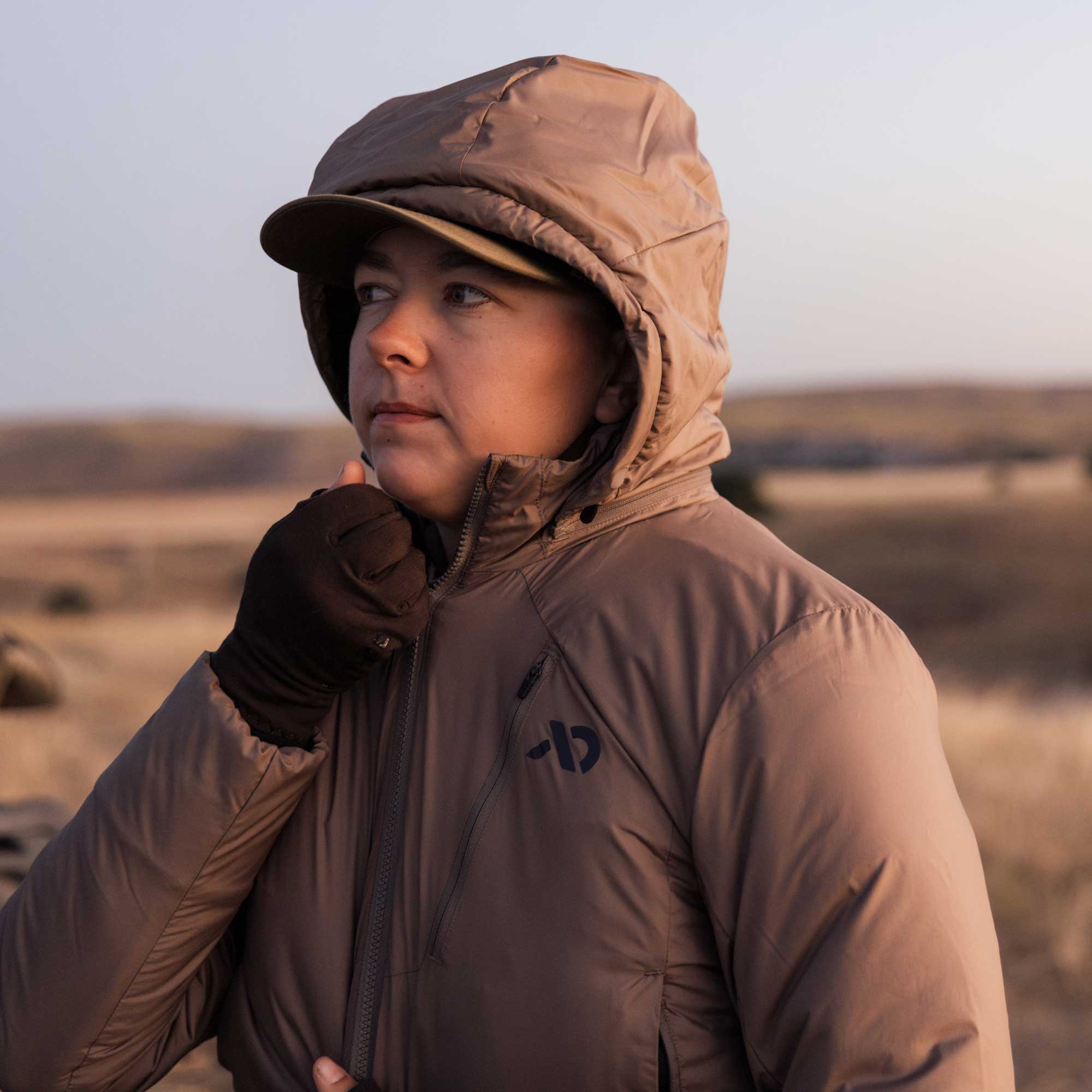 cdn_shop_files_women-north-range-jacket_global_field3