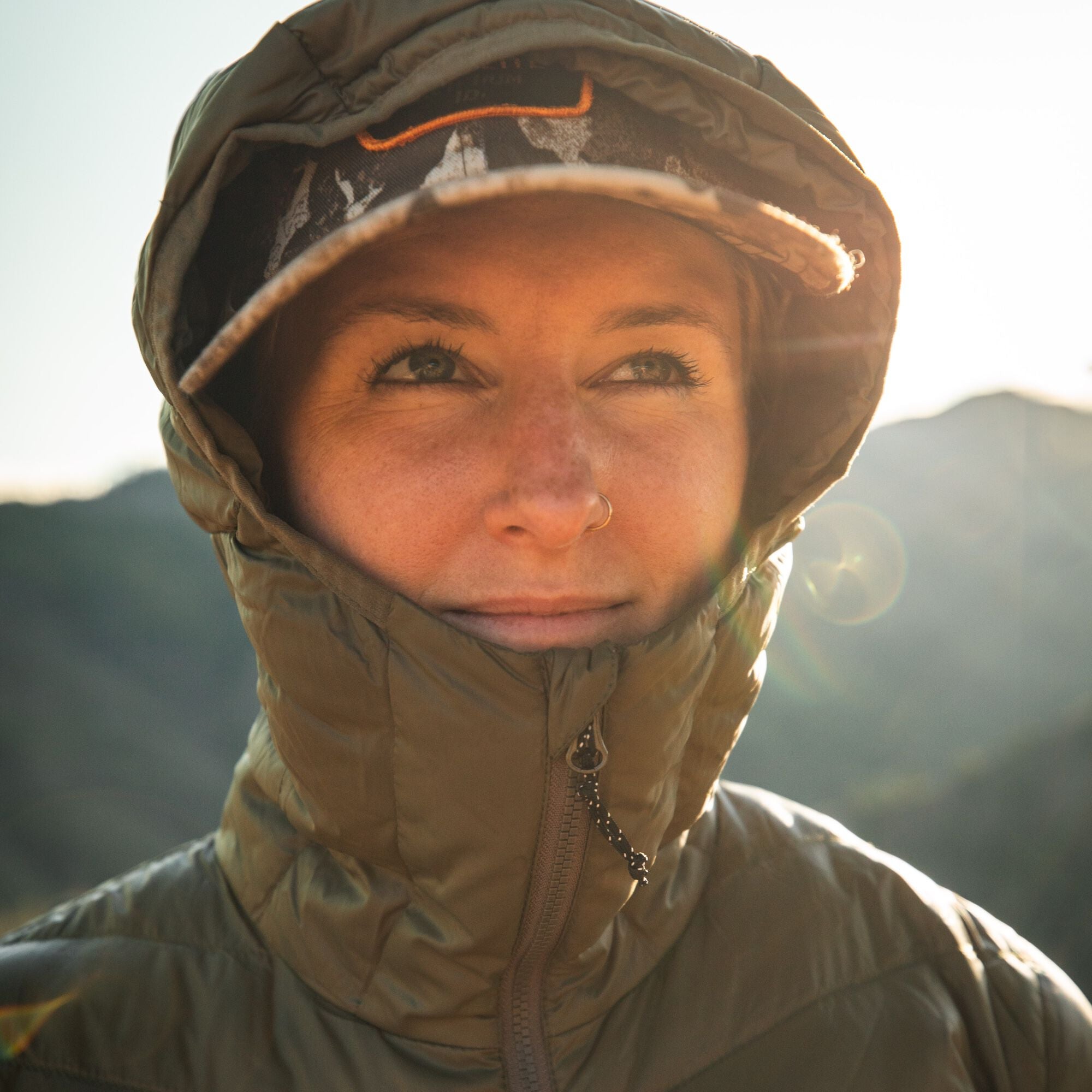 cdn_shop_files_womens-brooks-down-sweater_global_conifer-hood
