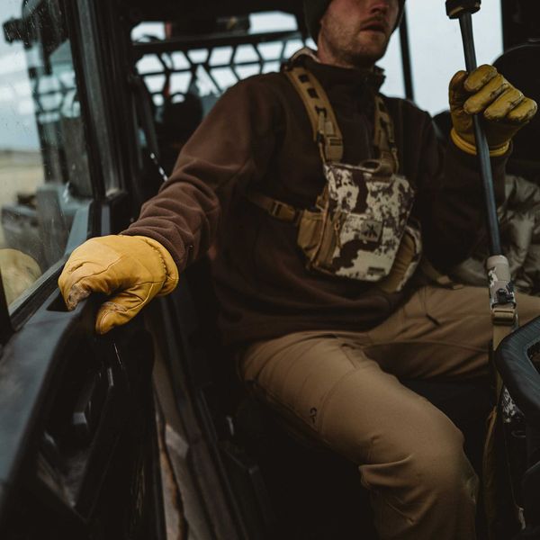 Cody Glove - Image 9