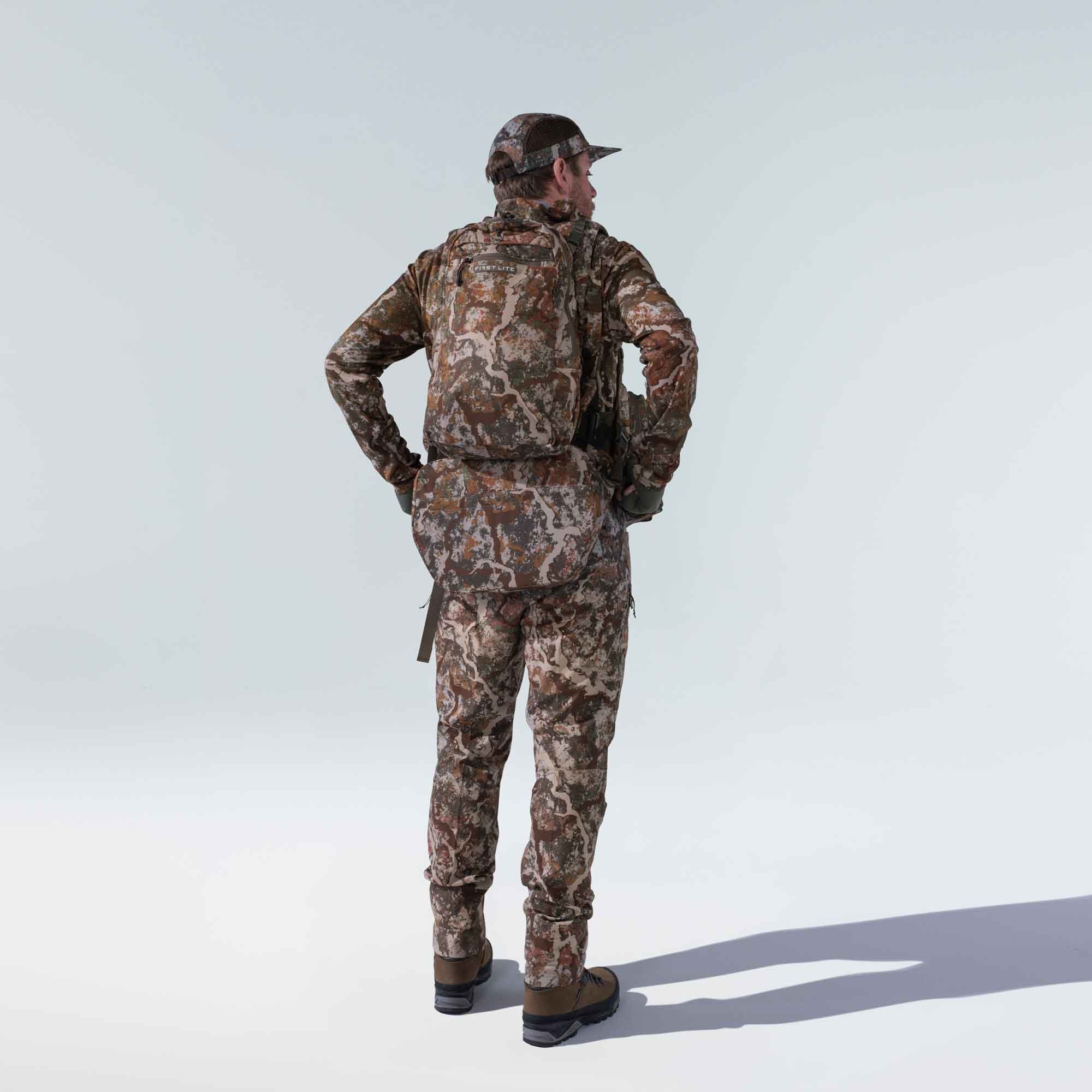 treeline-turkey-vest_model_specter-back.jpg